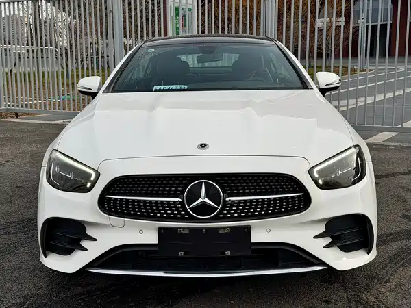 Mercedes-Benz E-Class 2023