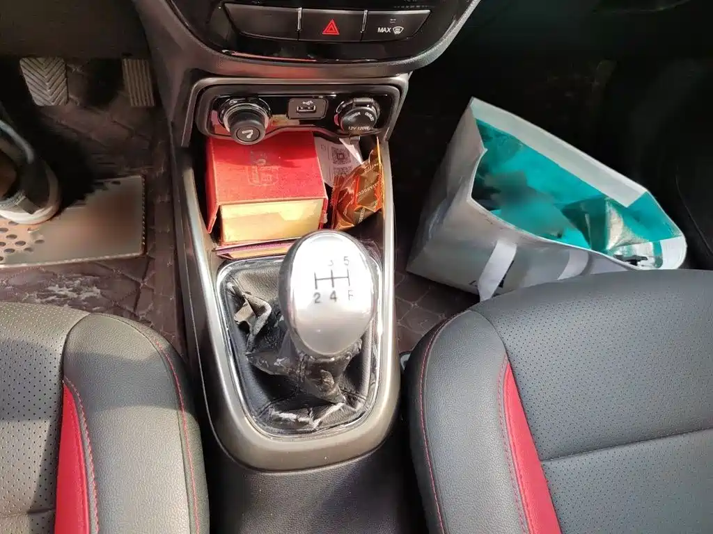 Changan CS15 2017