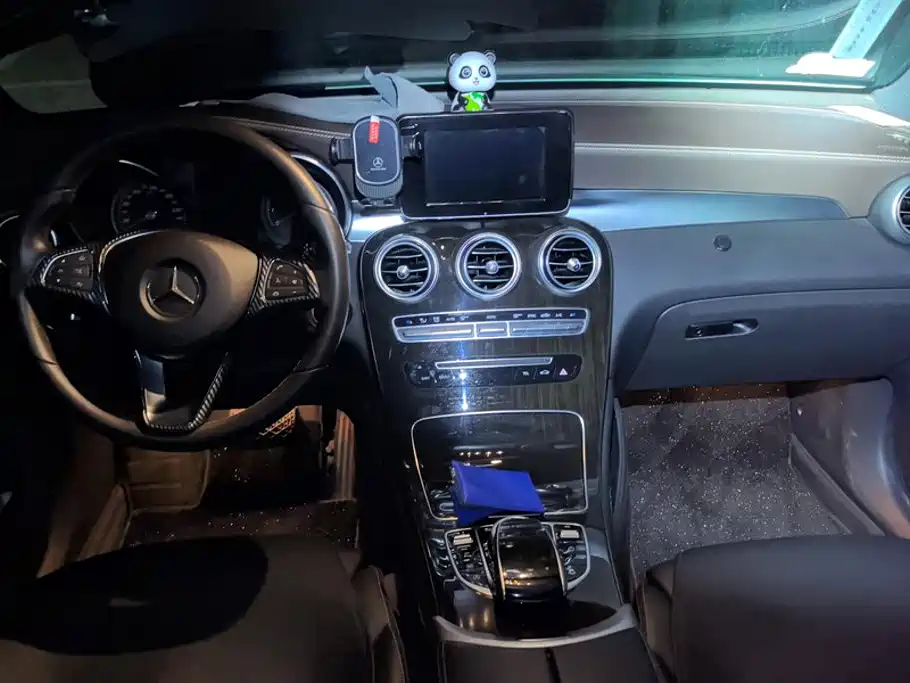 Mercedes-Benz GLC 2017 — фото 12