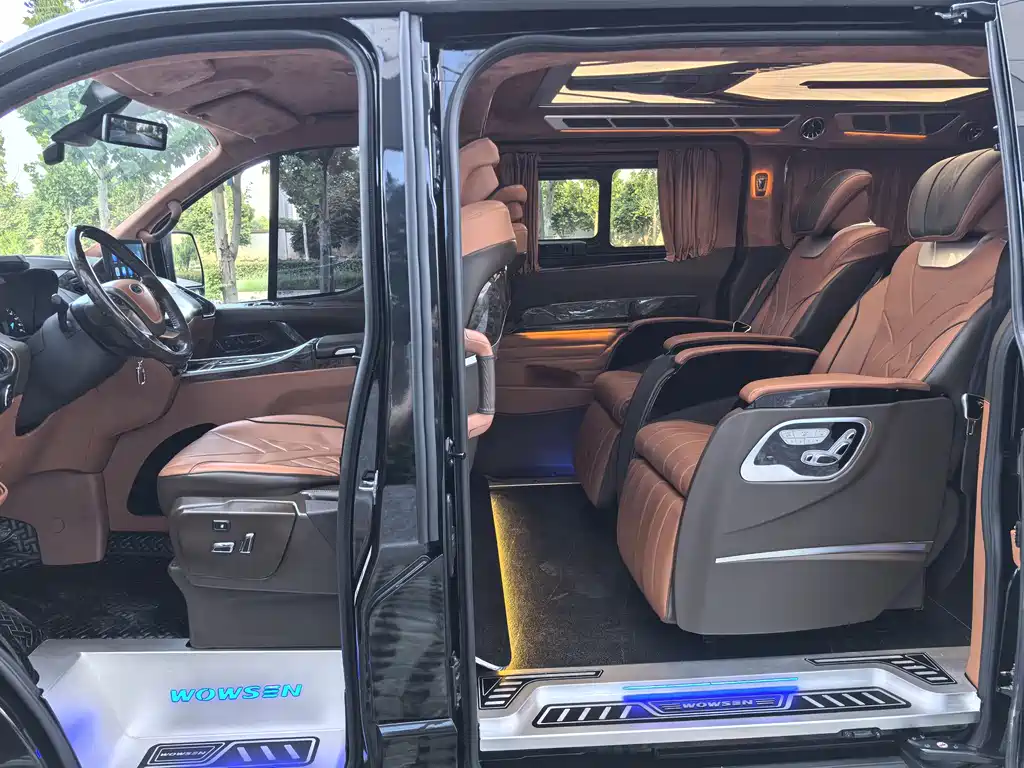 Ford Tourneo 2023 — фото 10