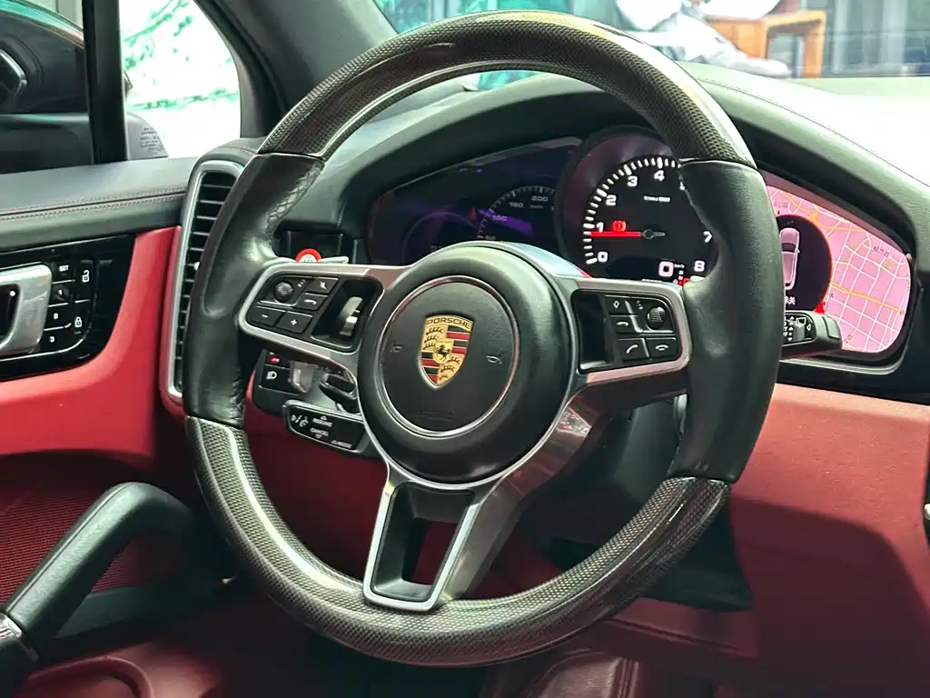 Porsche Cayenne 2021 — фото 22