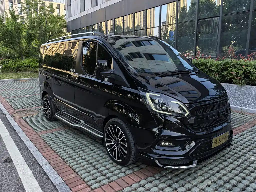Ford Tourneo 2023