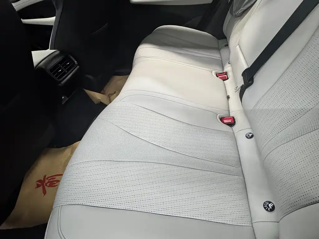 BYD Seal 05 DM-i 2025 — фото 21