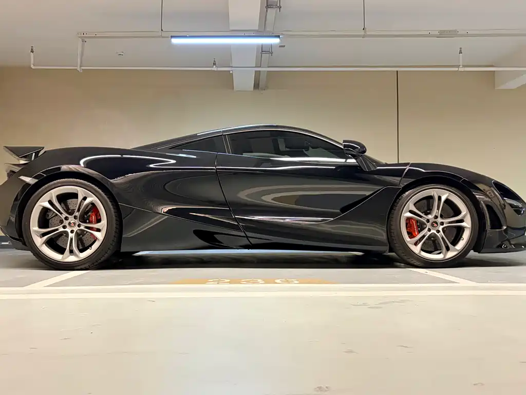 McLaren 720S 2019 — фото 6