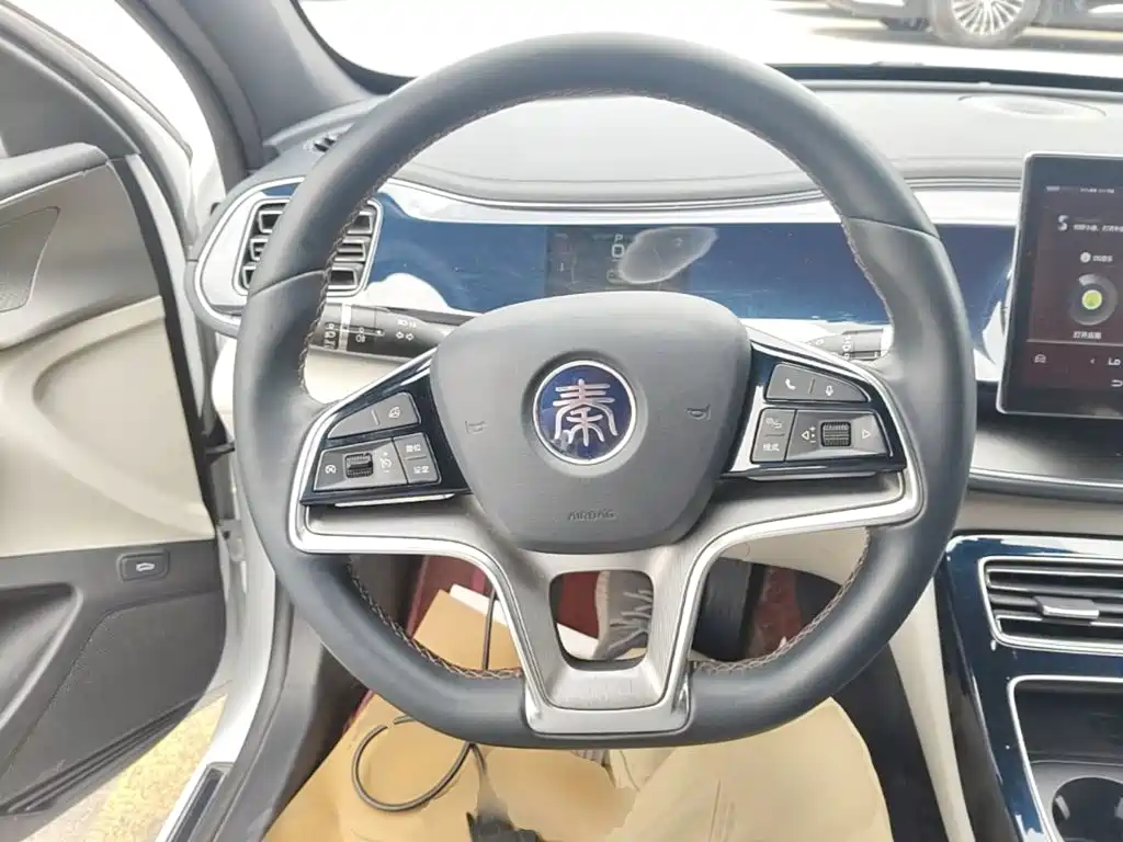 BYD Qin PLUS 2022 — фото 11