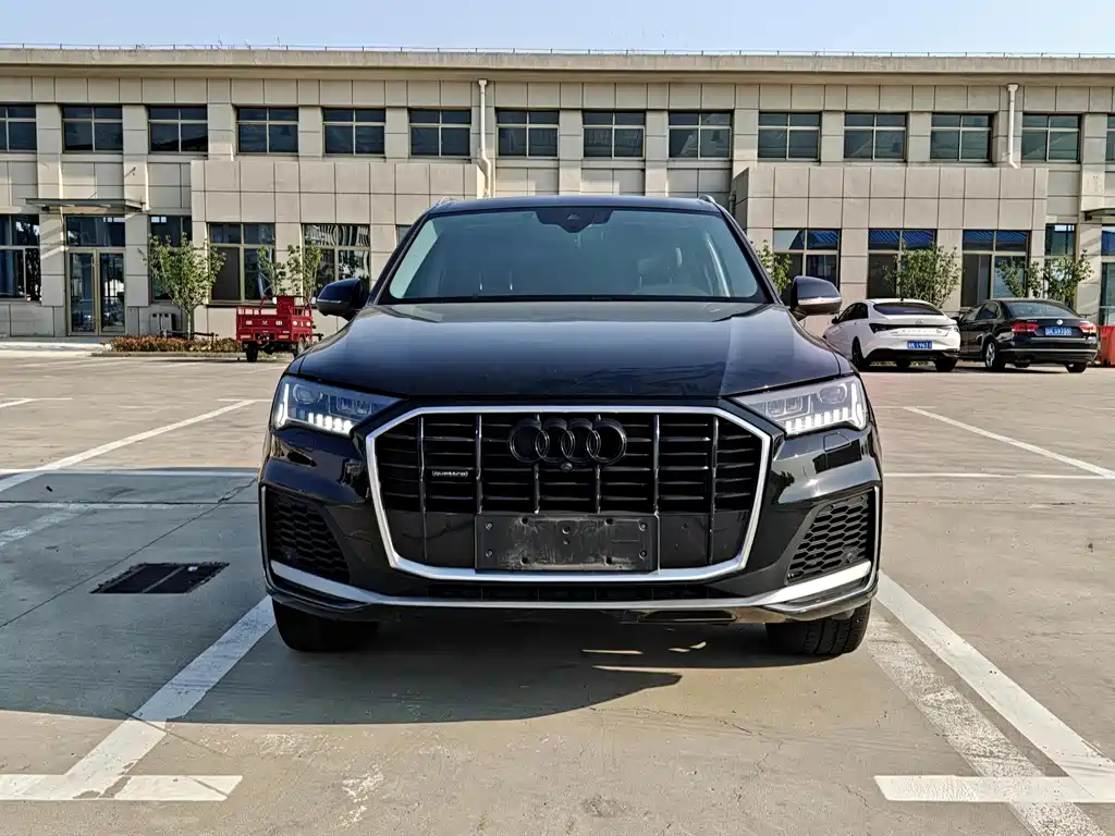 Audi Q7 2021