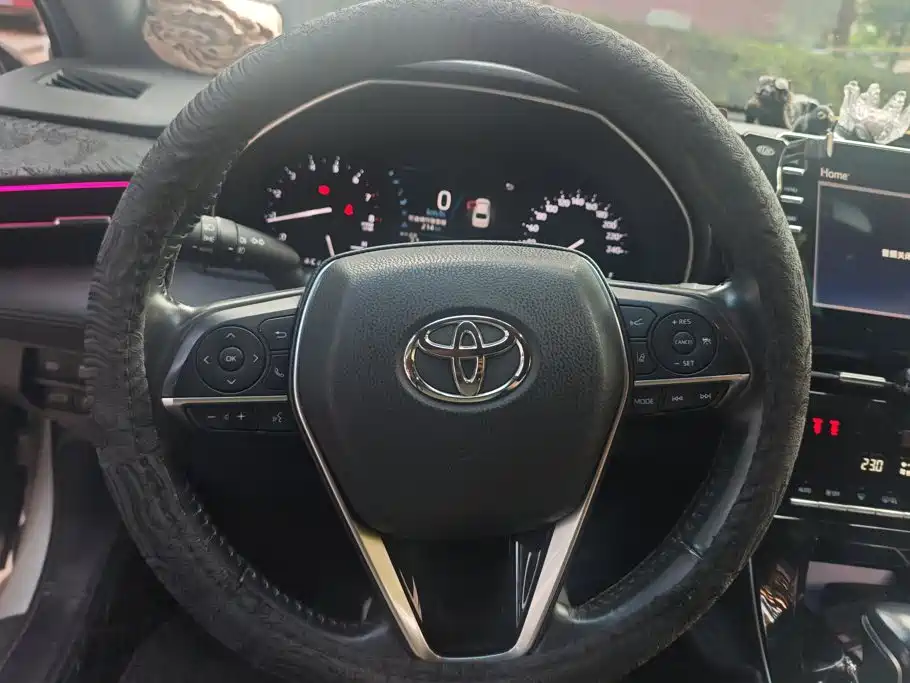 Toyota Avalon 2020 — фото 15