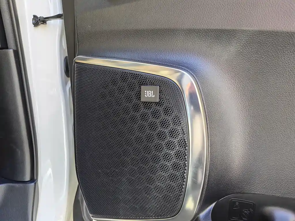 Toyota Alphard 2016 — фото 19