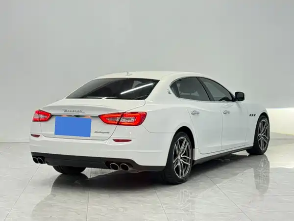 Maserati Quattroporte 2014