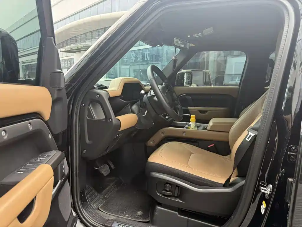 Land Rover Defender 2025 — фото 2