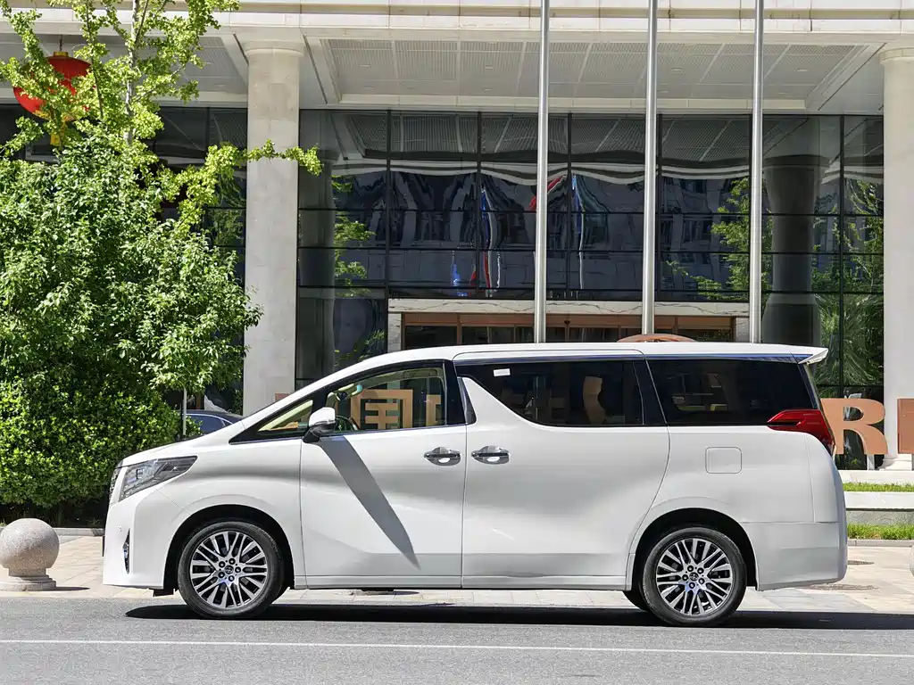 Toyota Alphard 2016 — фото 2