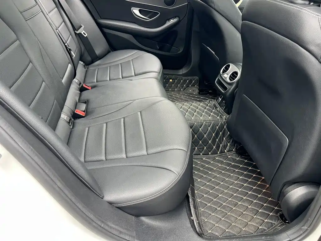 Mercedes-Benz C-Class 2021 — фото 12