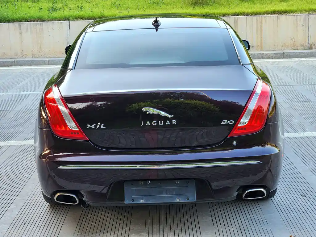 Jaguar XJ 2013 — фото 6