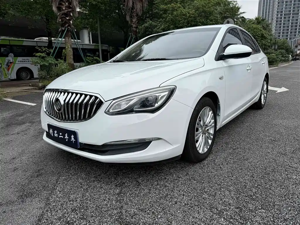 Buick Excelle 2016 — фото 1