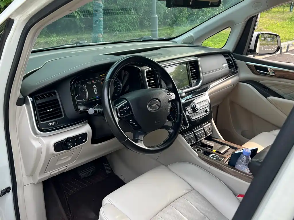 GAC Motor Trumpchi M8 2018 — фото 6