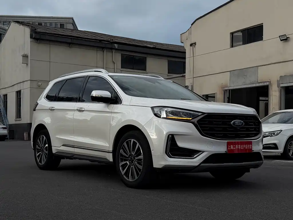 Ford Edge 2022