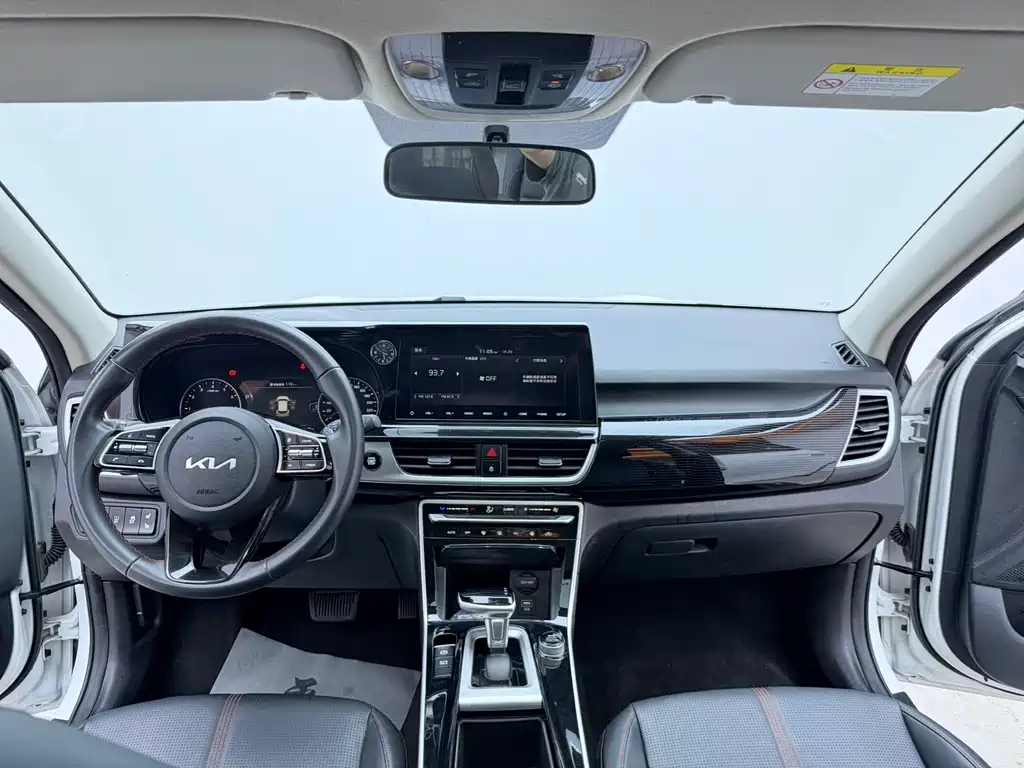 Kia KX3 2023 — фото 11