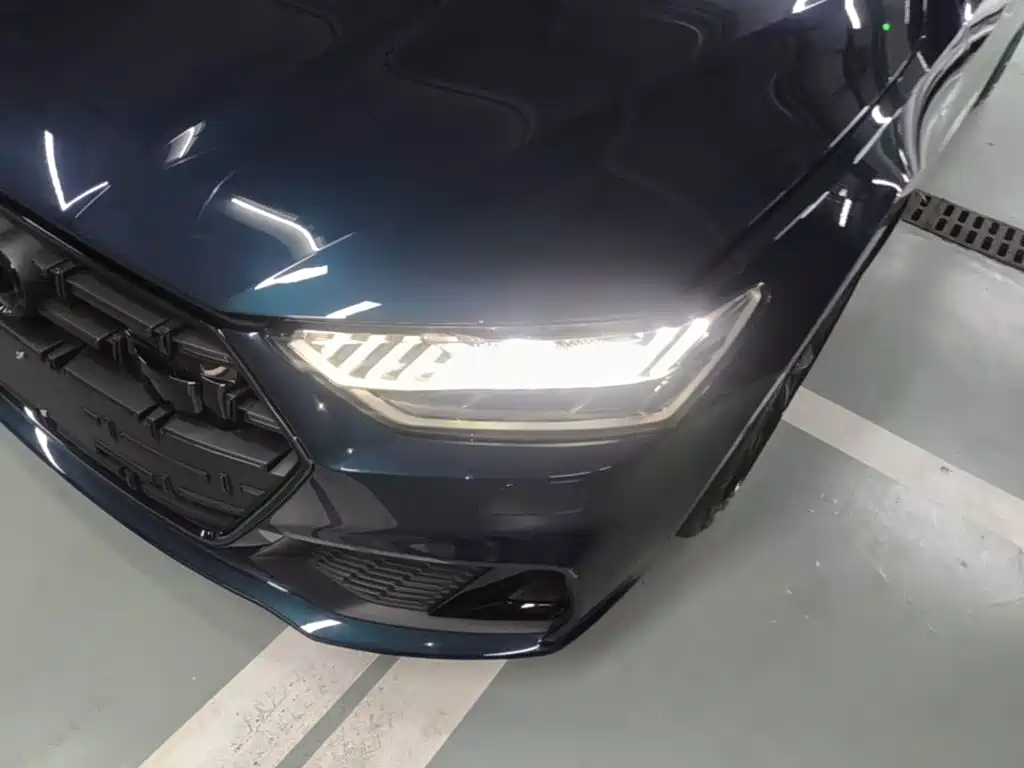 Audi A7L 2022 — фото 24