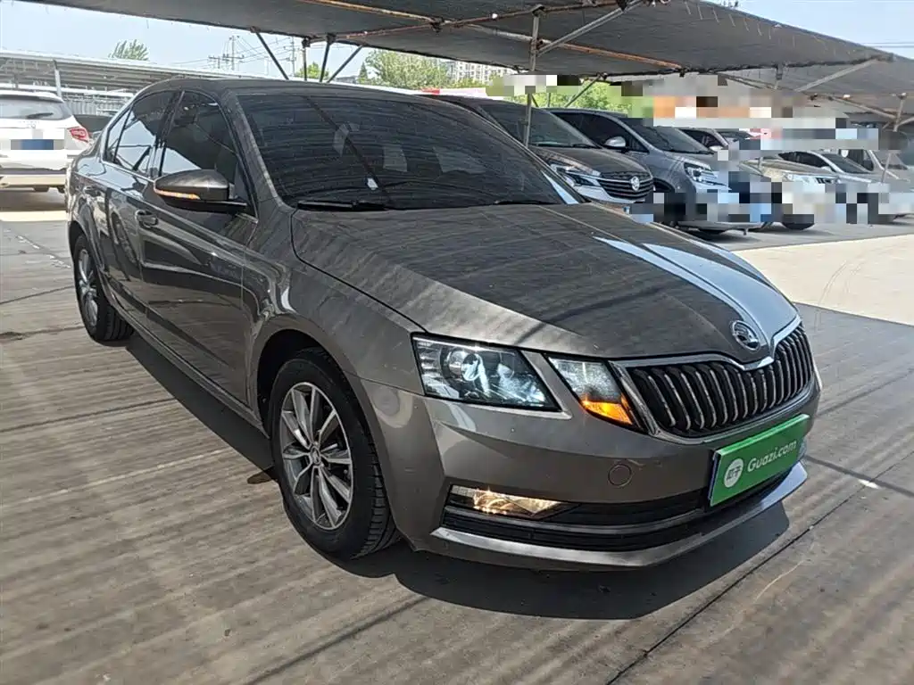 Skoda Octavia 2022 — фото 4