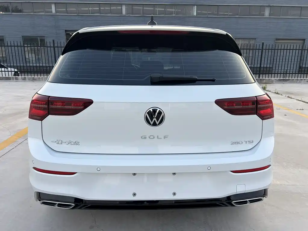 Volkswagen Golf 2023