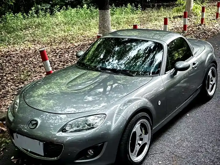 Mazda MX-5 2010 — фото 2
