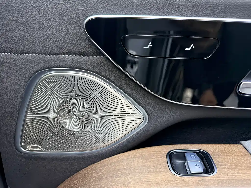 Mercedes-Benz EQS 2024 — фото 18