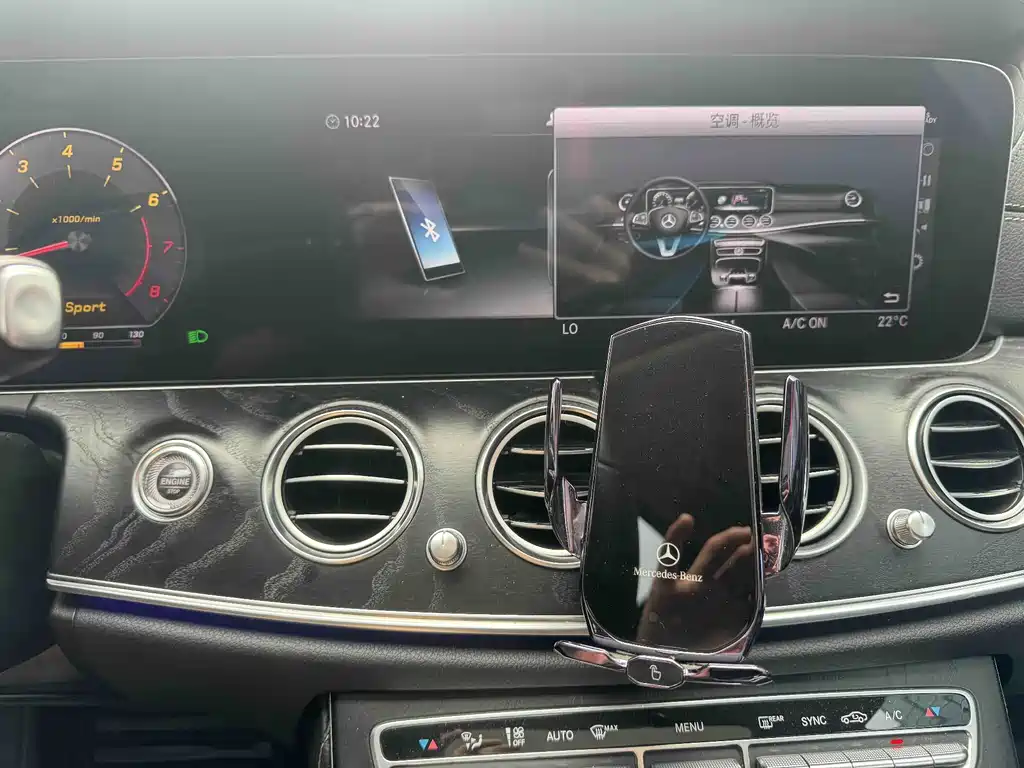 Mercedes-Benz E-Class 2019 — фото 24