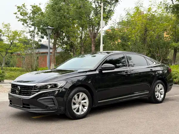 Volkswagen Passat 2024