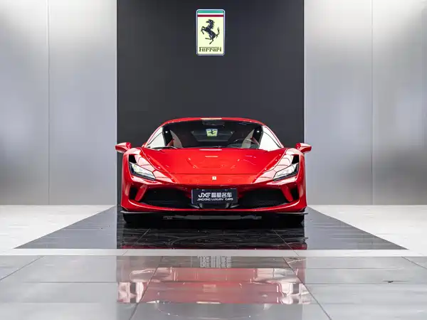 Ferrari F8 2021