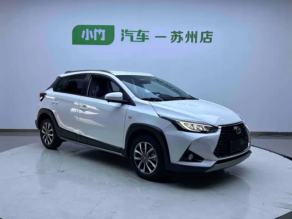 Toyota Yaris L 2022 — фото 3
