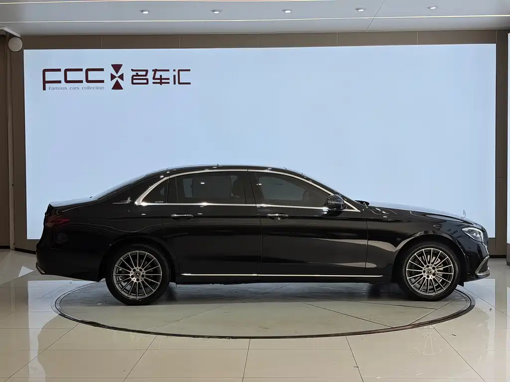 Mercedes-Benz E-Class 2022 — фото 4