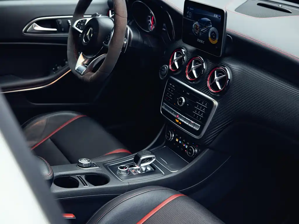 Mercedes-Benz A-Class AMG 2016 — фото 23