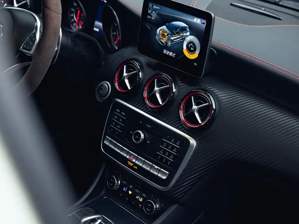 Mercedes-Benz A-Class AMG 2016 — фото 24