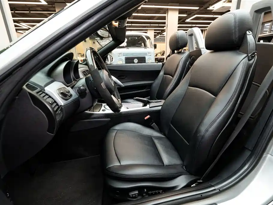 BMW Z4 2003 — фото 14