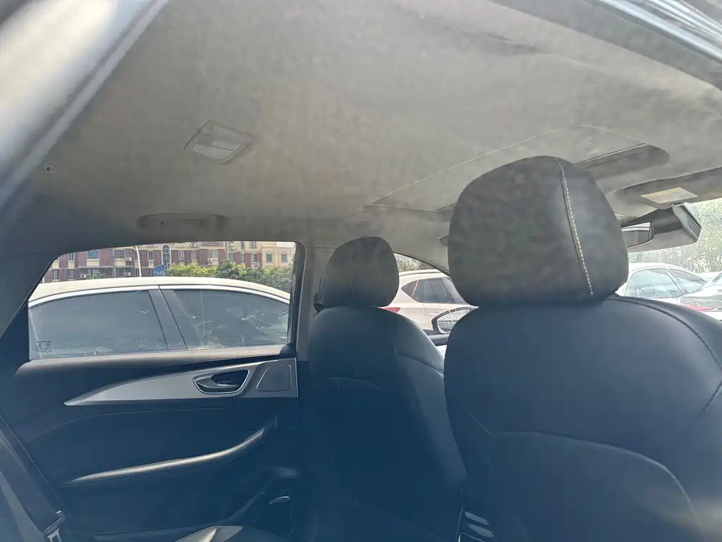 Roewe i6 MAX 2022 — фото 17
