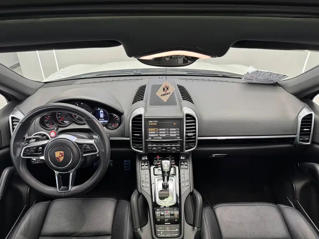 Porsche Cayenne 2015 — фото 20