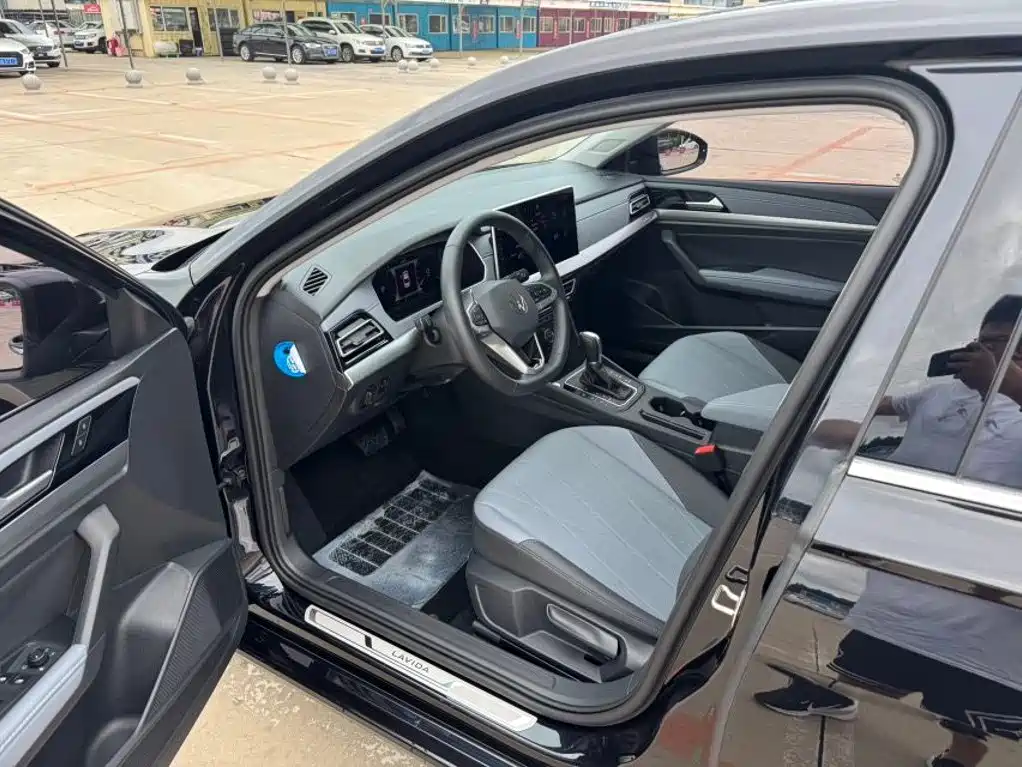 Volkswagen Lavida 2022