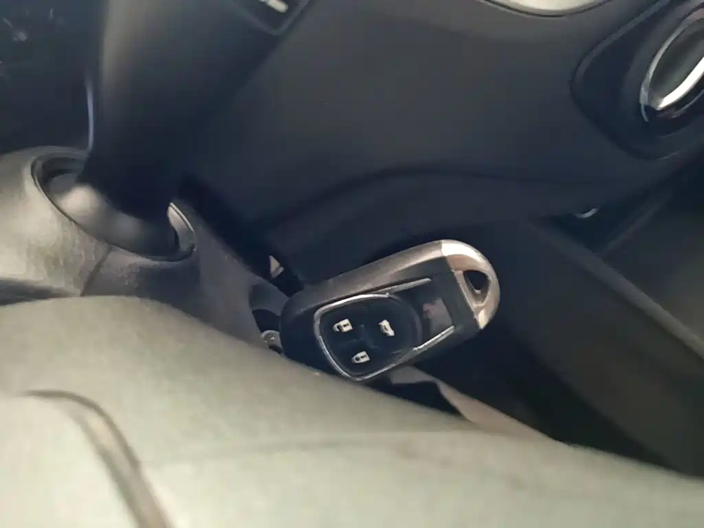 Hyundai Verna 2017 — фото 9