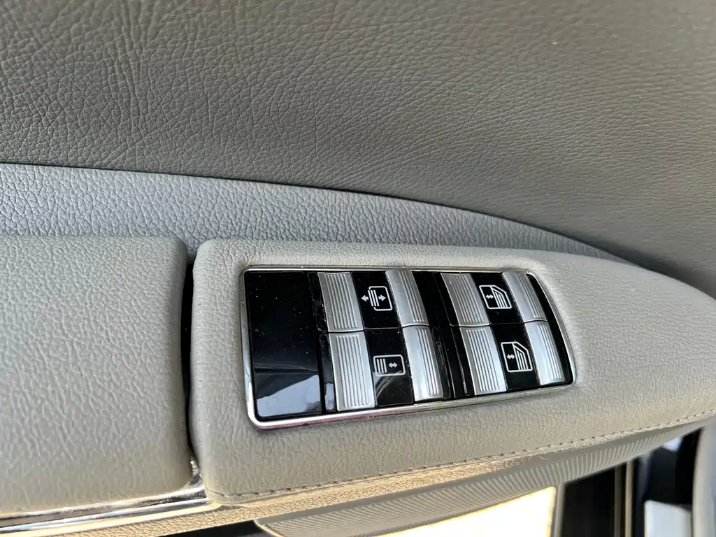 Mercedes-Benz S-Class 2008 — фото 16