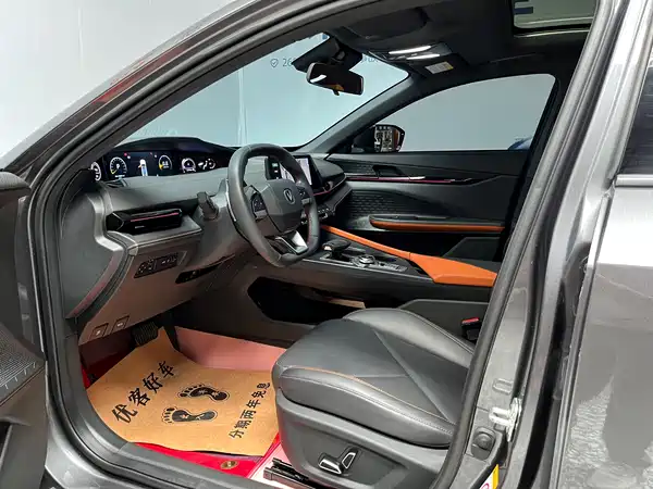 Changan UNI-V 2022