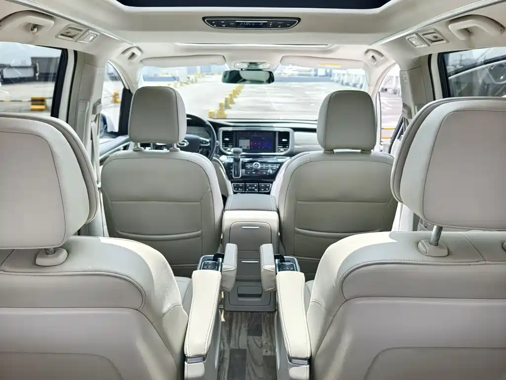 GAC Motor Trumpchi M8 2018 — фото 13