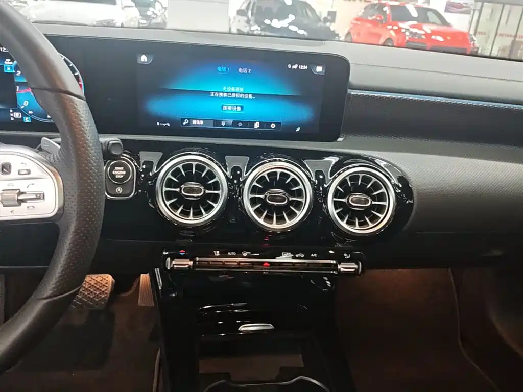 Mercedes-Benz A-Class 2023 — фото 13