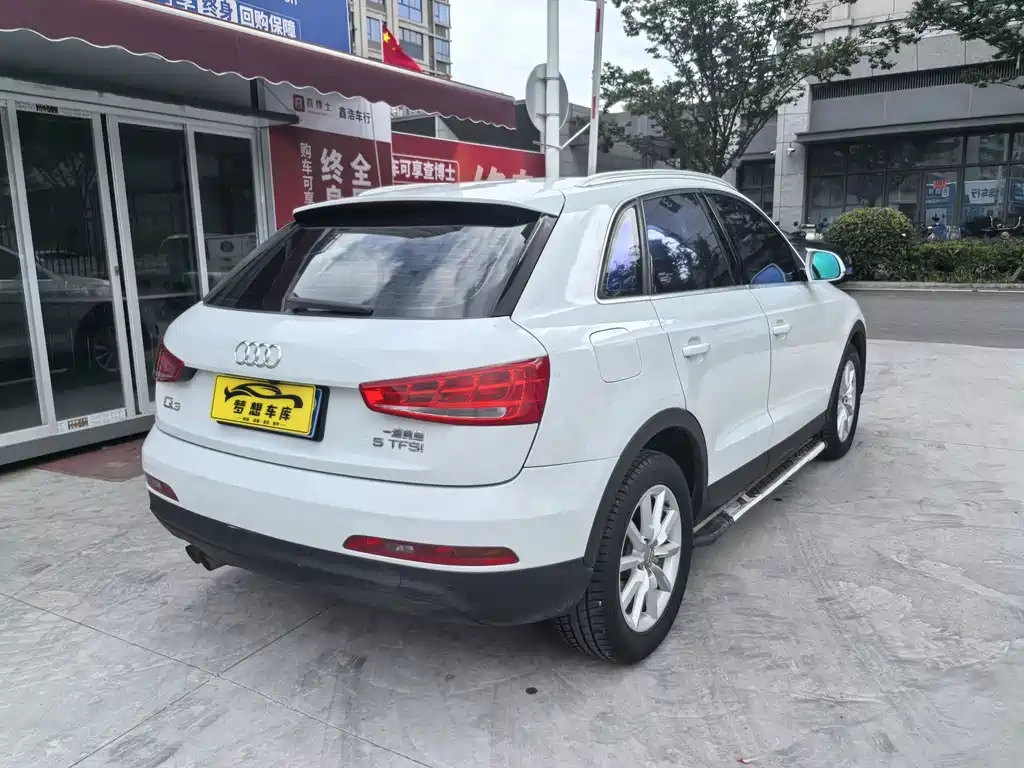 Audi Q3 2015