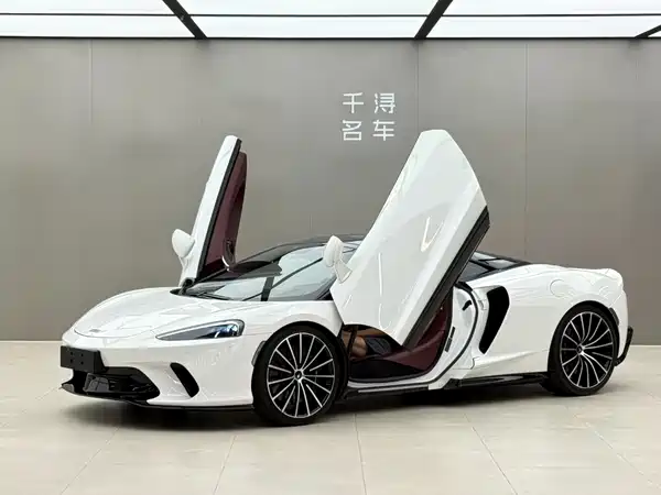 McLaren GT 2022