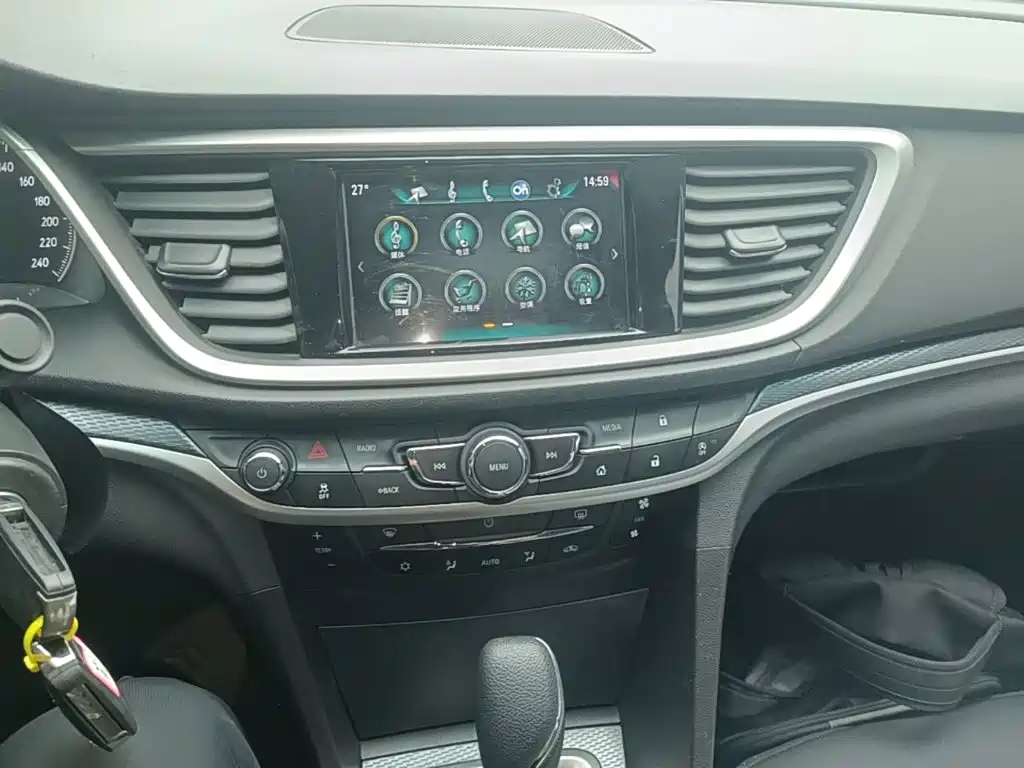 Buick Excelle 2019 — фото 13