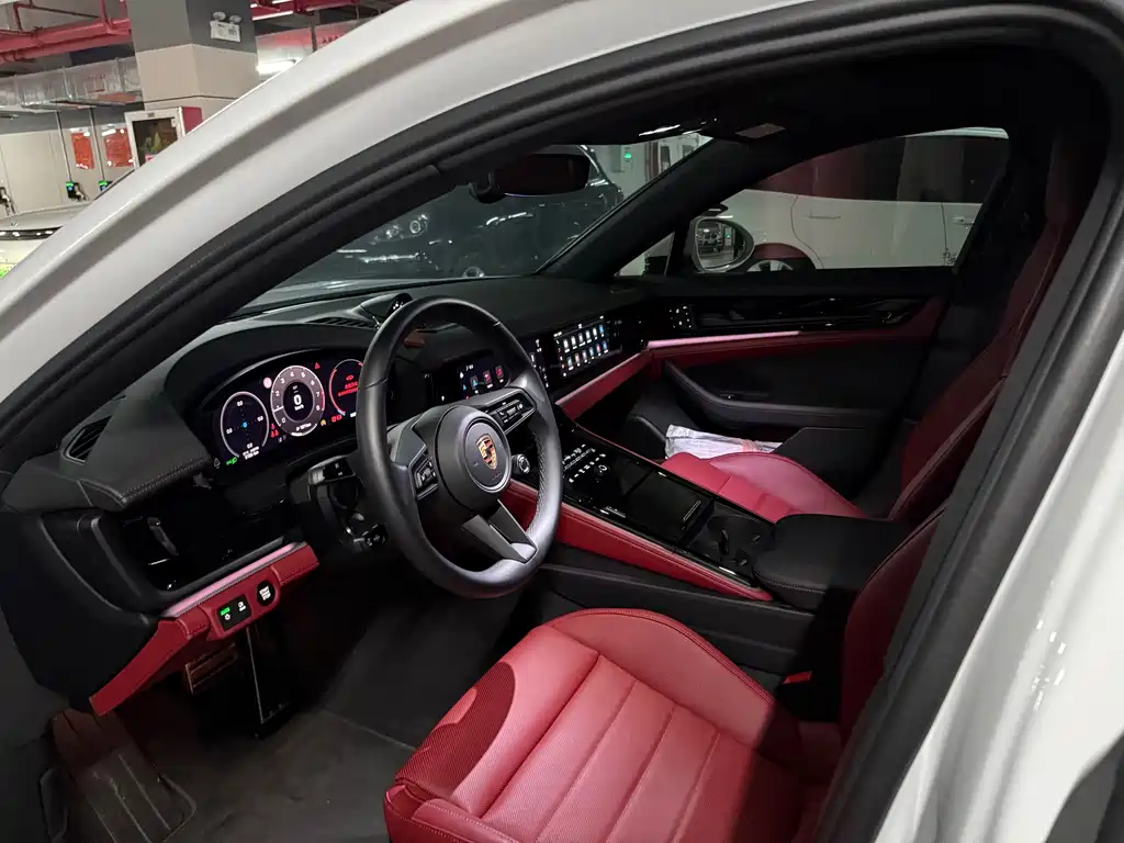 Porsche Panamera 2024
