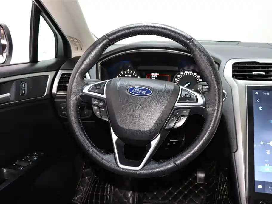 Ford Mondeo 2021 — фото 13