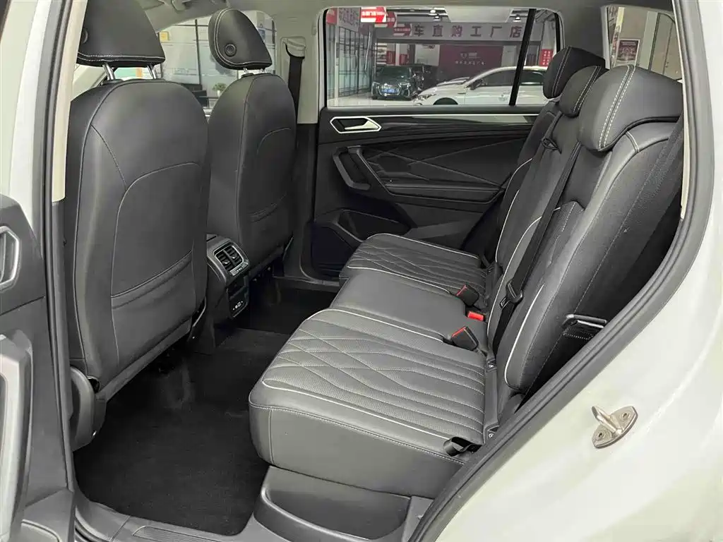 Volkswagen Tiguan L 2022 — фото 14