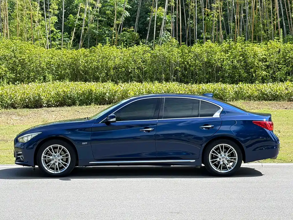 Infiniti Q50L 2017 — фото 3