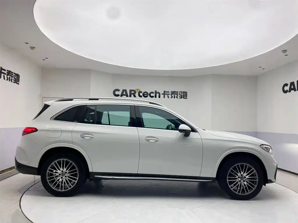 Mercedes-Benz GLC 2023